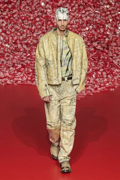 Look 29